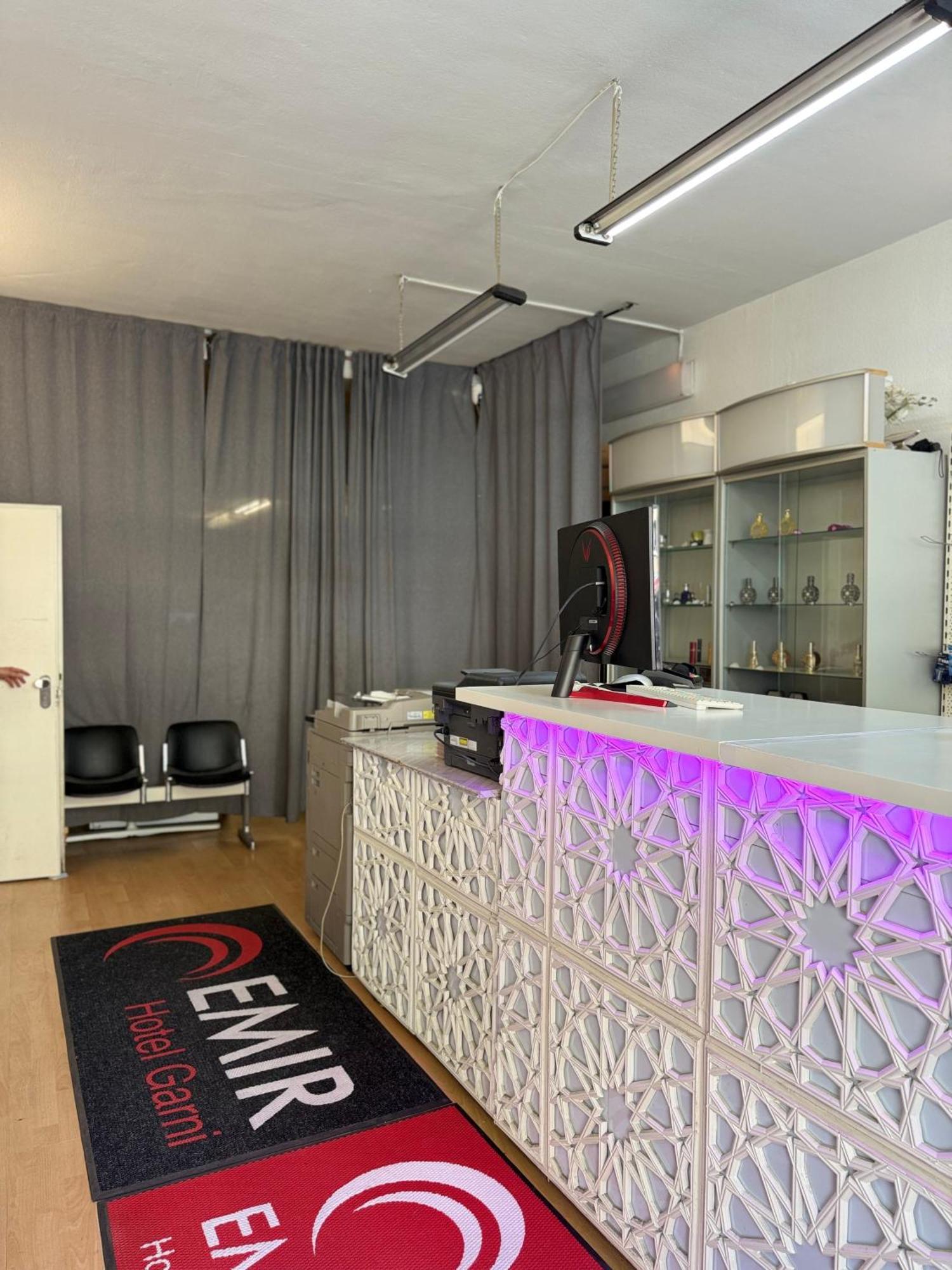 Hotel Garni Emir Köln Eksteriør bilde