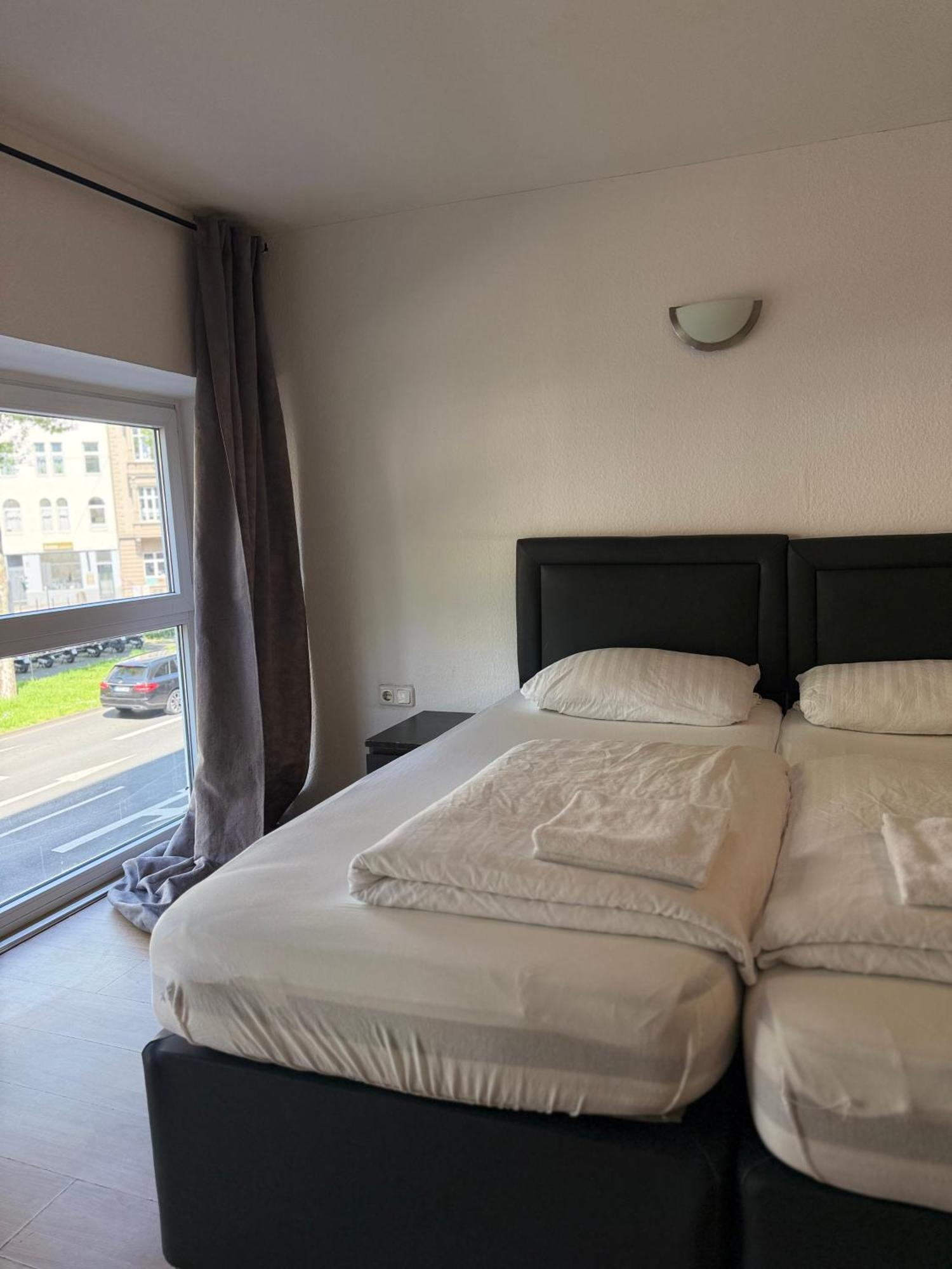 Hotel Garni Emir Köln Eksteriør bilde