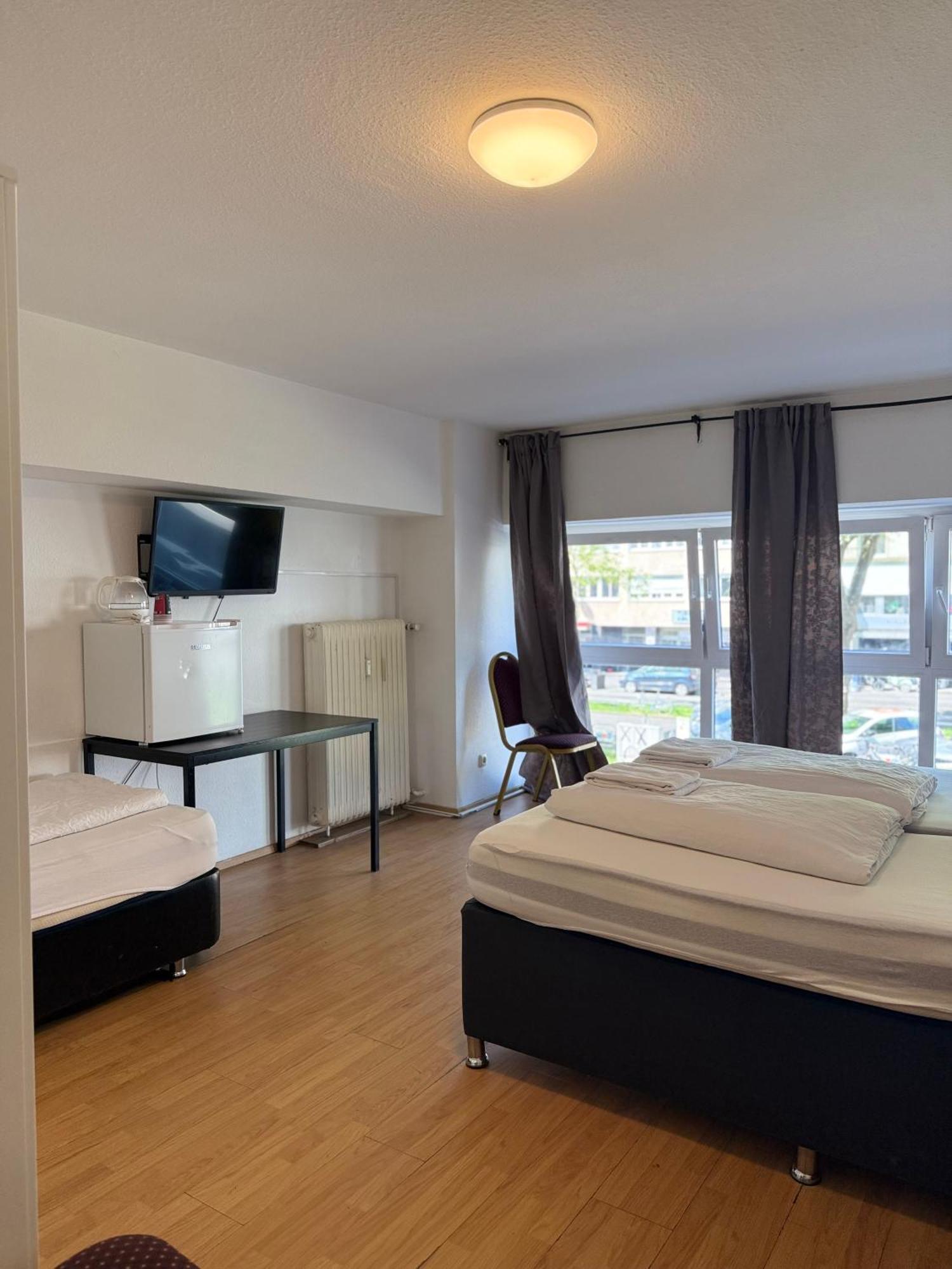Hotel Garni Emir Köln Eksteriør bilde